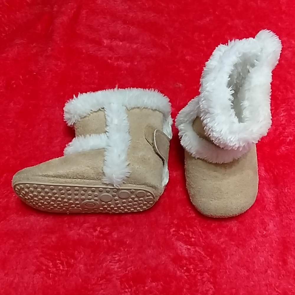 Cinderella infant boots